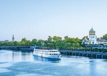 The Splendours of Andalusia Along the Guadalquivir: Seville, Cordoba and Cadiz